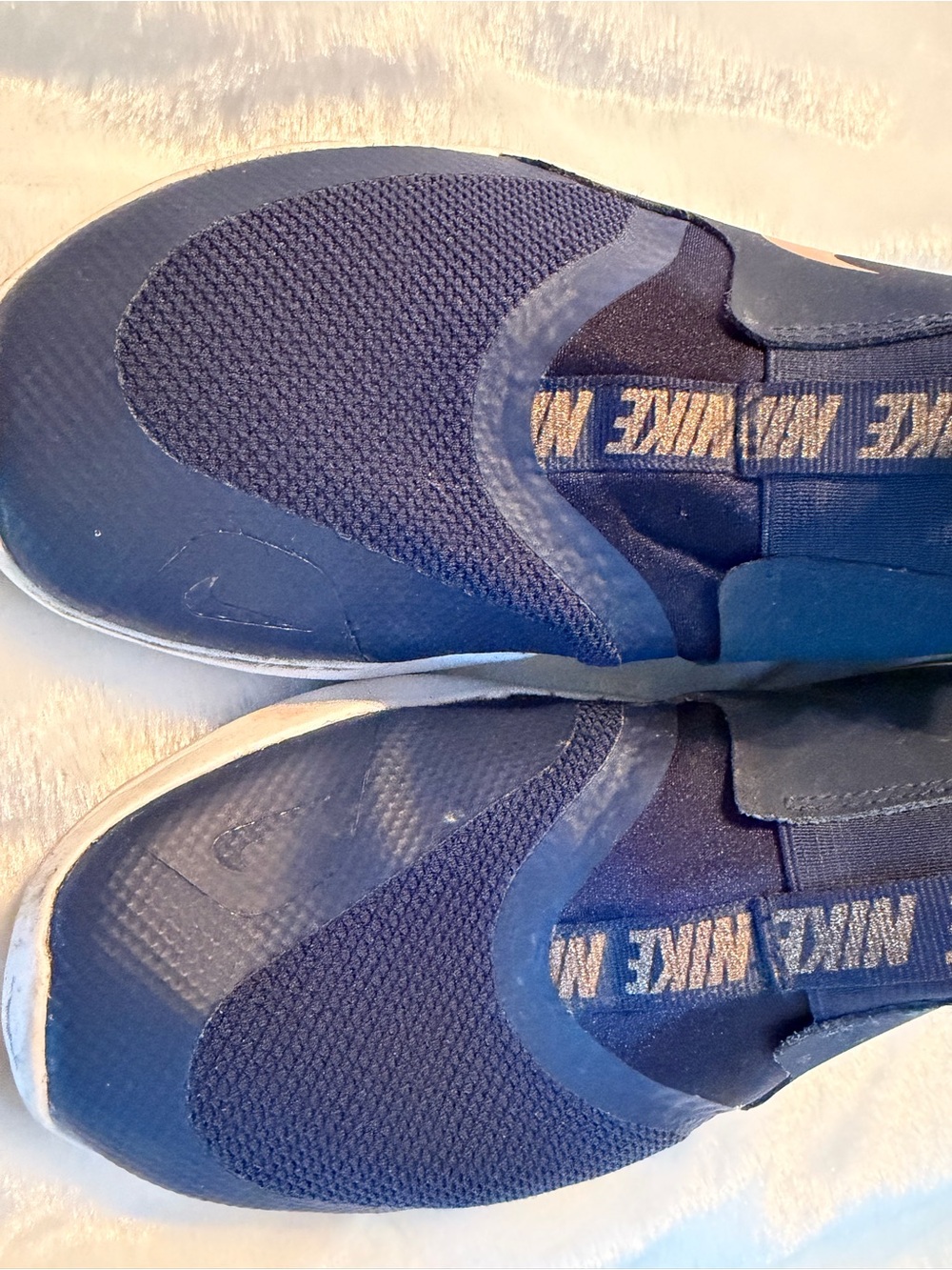 Nike Slip-On Sneakers in Navy with Rose Gold Swoosh - Picture 8 of 11